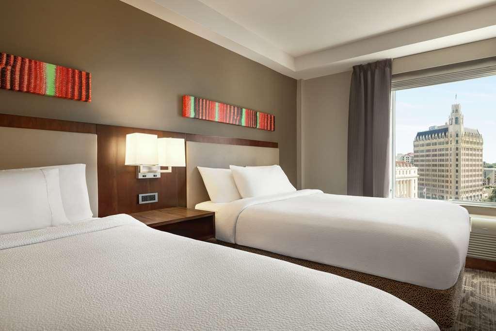 Hilton Garden Inn San Antonio Downtown Riverwalk Bilik gambar